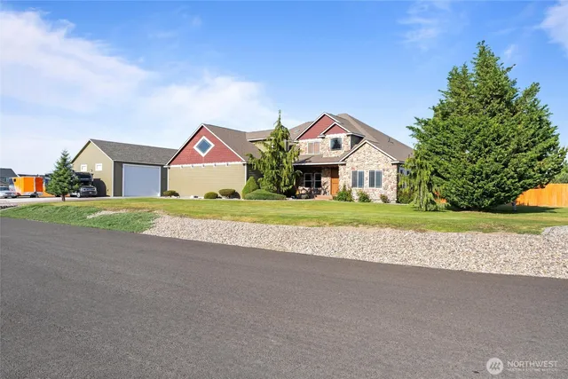 $1,096,000 | 527 Rd I.6 Northeast, Moses Lake, WA 98837