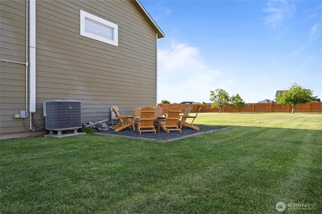 $1,096,000 | 527 Rd I.6 Northeast, Moses Lake, WA 98837