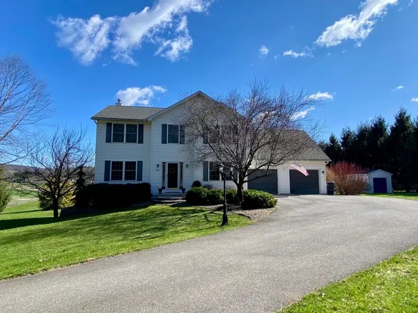 $449,000 | 2377 Red Fox Lane, Tyrone, PA 16686