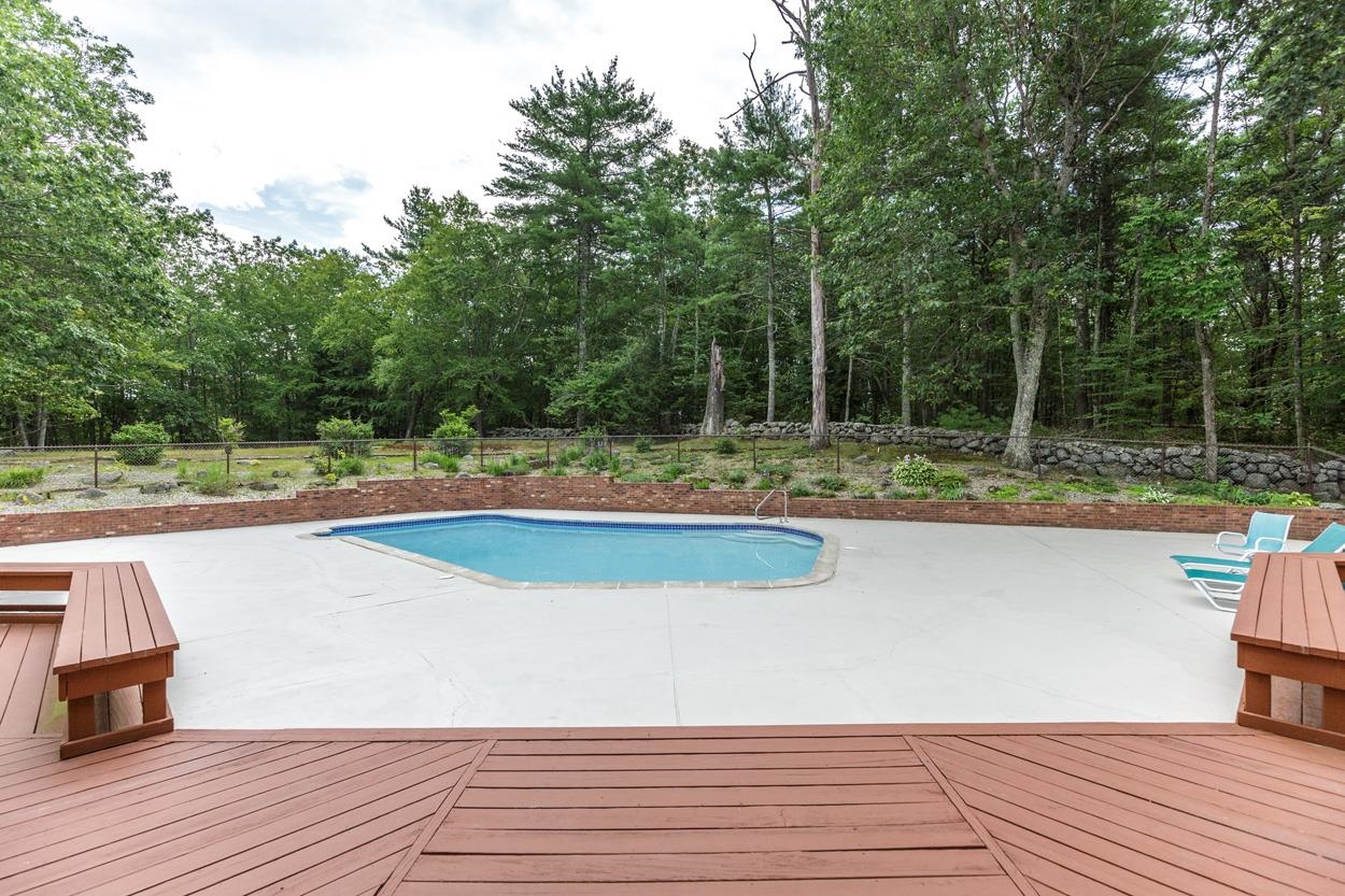 19 Hunters Road Bedford, NH 03110 - Photo 48 of 49 Gallery Image 48