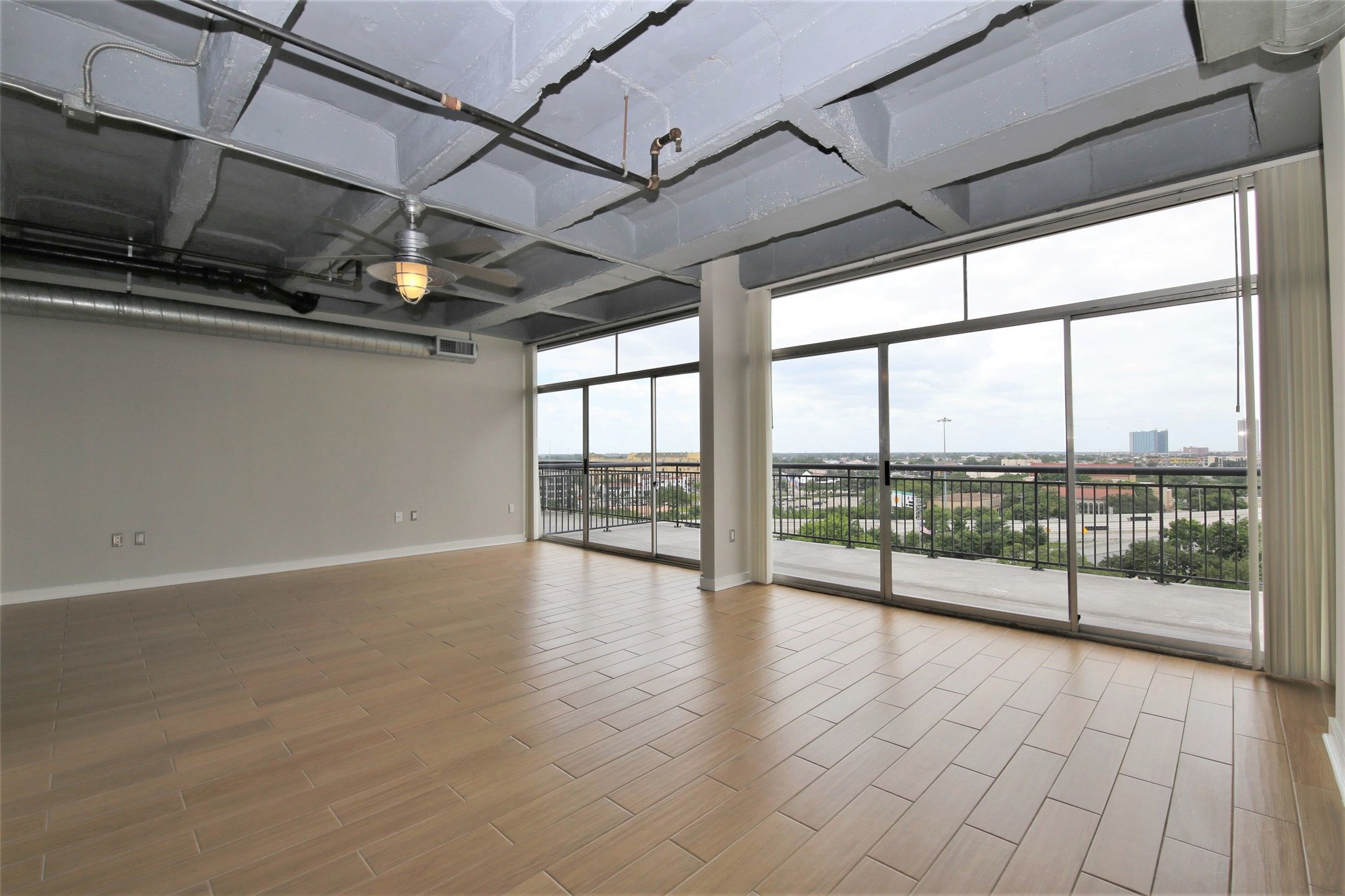 230 West Alabama Street, Unit 1002 Houston, TX 77006 - Photo 2 of 17