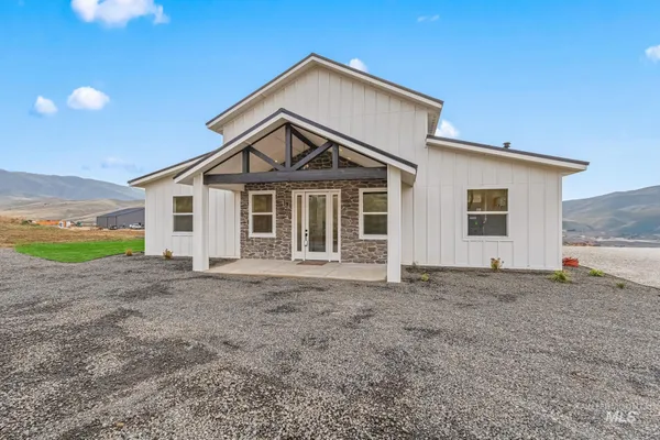 $750,000 | 23 Margarets Way, Horseshoe Bend, ID 83629