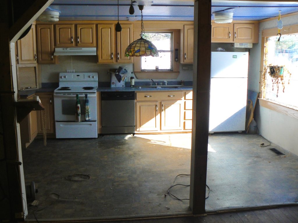 97 Spur Road Stratford, NH 03590 - Photo 14 of 40