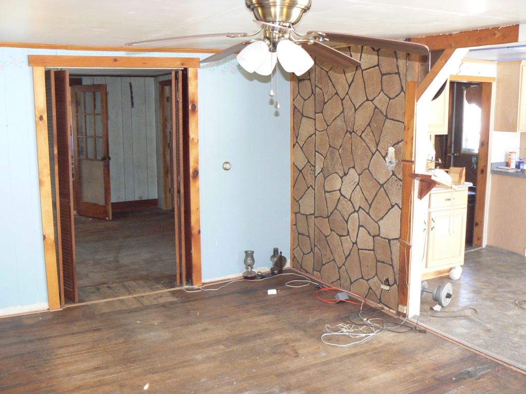 97 Spur Road Stratford, NH 03590 - Photo 15 of 40