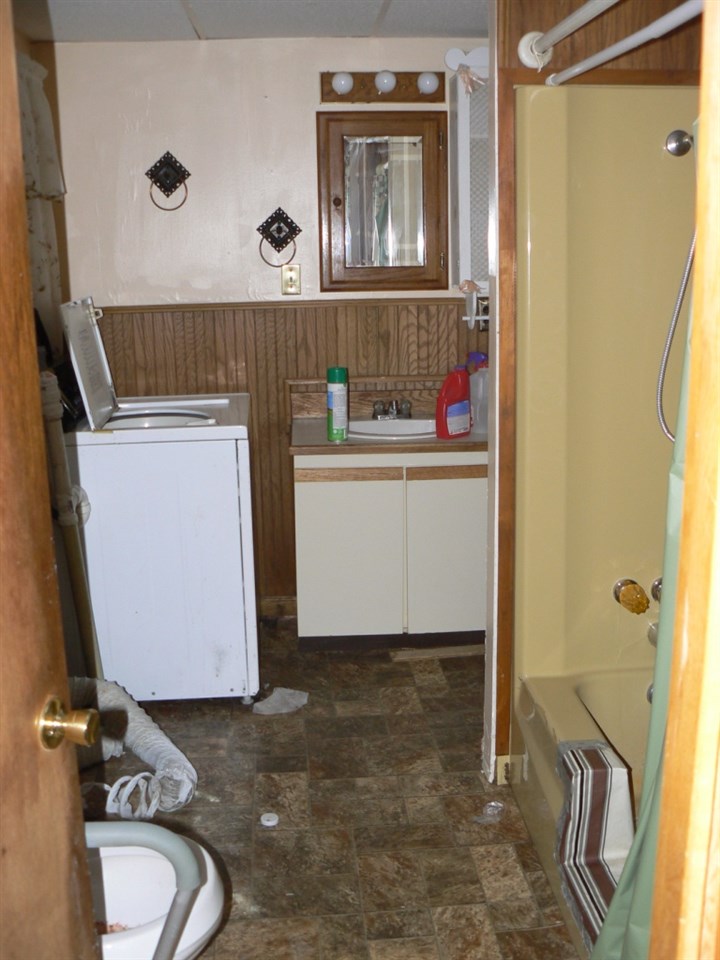 97 Spur Road Stratford, NH 03590 - Photo 23 of 40