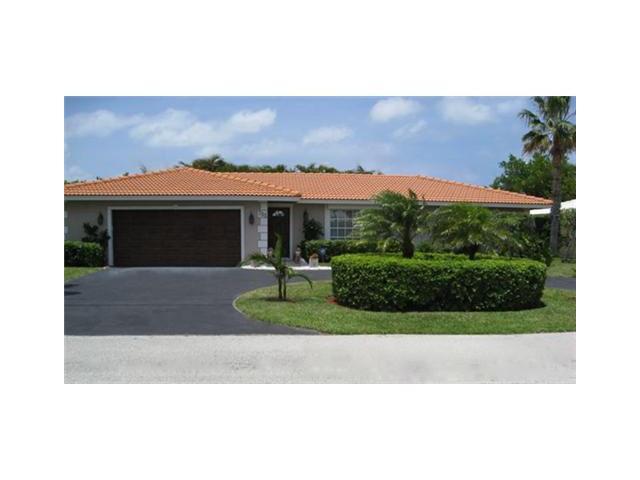 755 Berkley Street Boca Raton, FL 33487 - Photo 1 of 18 Primary Photo