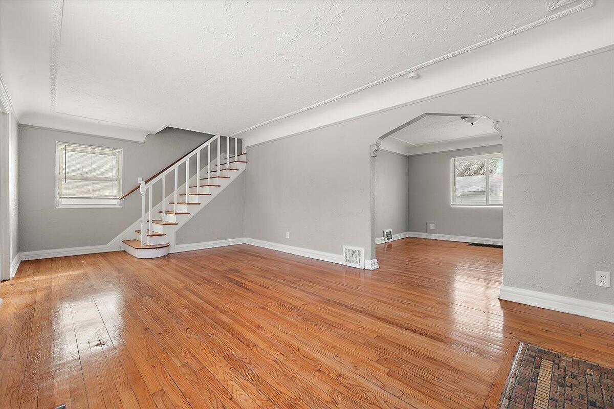 4605 Devonshire Road Detroit, MI 48224 - Photo 12 of 36 27-4605 Devonshire-27