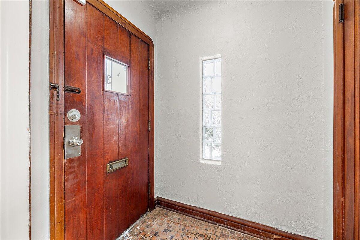 4605 Devonshire Road Detroit, MI 48224 - Photo 9 of 36 24-4605 Devonshire-24