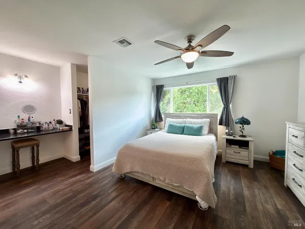 $379,000 | 490 Edgewood Drive, Unit 5, Vacaville, CA 95688