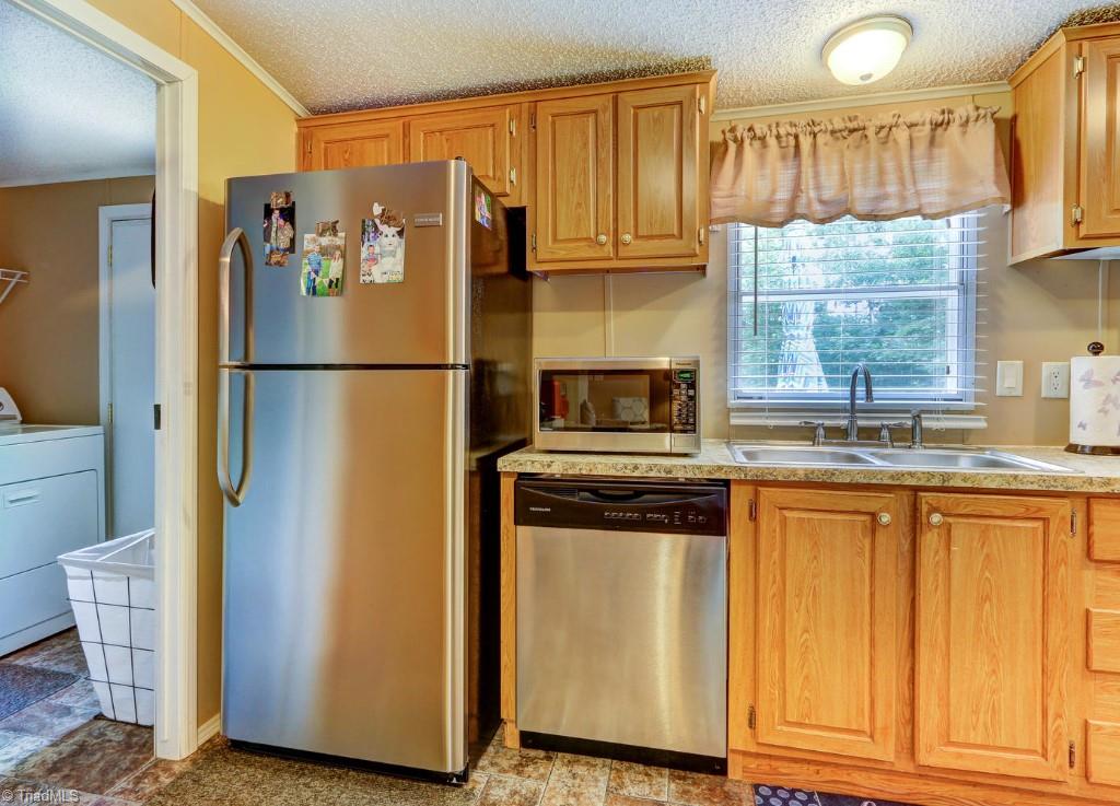 173 Falling Brook Road Stokesdale, NC 27357 - Photo 12 of 26 Gallery Image 12