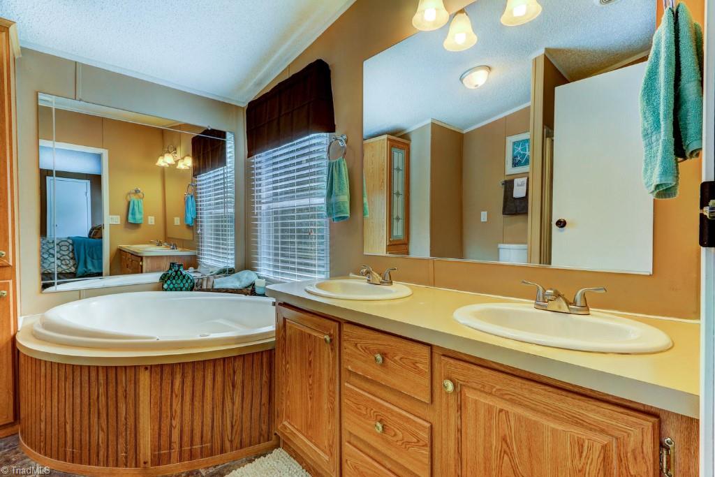 173 Falling Brook Road Stokesdale, NC 27357 - Photo 18 of 26 Gallery Image 18