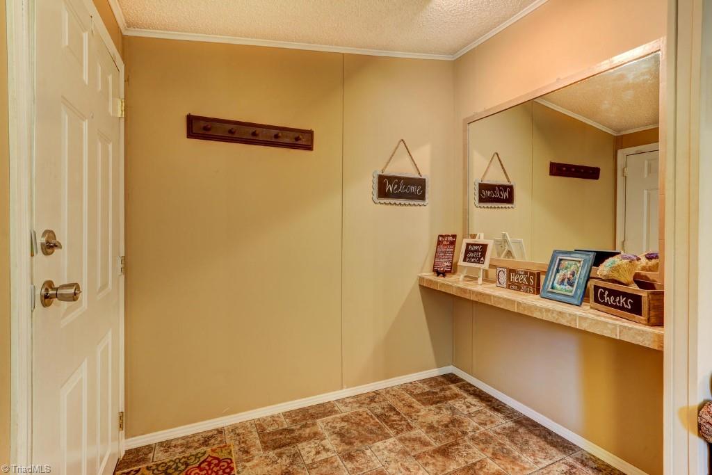 173 Falling Brook Road Stokesdale, NC 27357 - Photo 4 of 26 Gallery Image 4