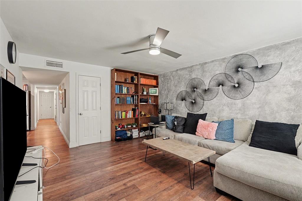 2807 South Vassar Street Melbourne, FL 32901 - Photo 3 of 15