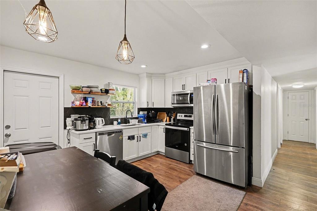 2807 South Vassar Street Melbourne, FL 32901 - Photo 6 of 15