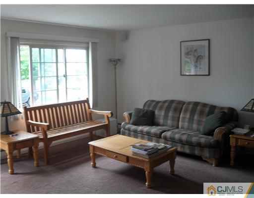 16 Concord Road Iselin, NJ 08830 - Photo 3 of 7 Gallery Image 3