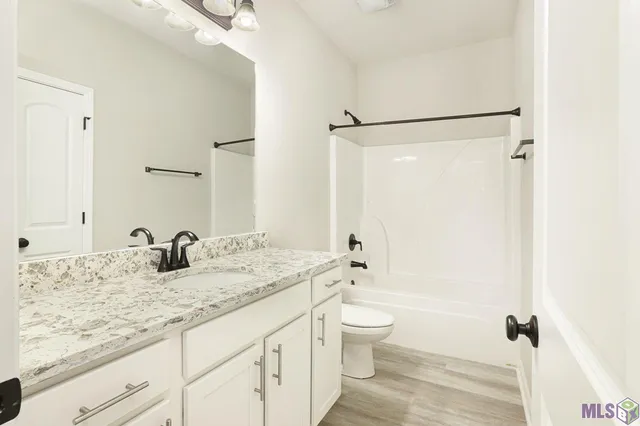 $2,800 | 1335 Rustic Pine Drive, Baton Rouge, LA 70820