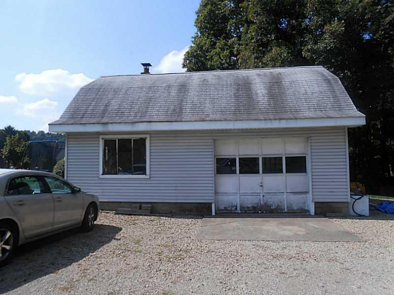 1667 Shady Plain Road Apollo, PA 15613 - Photo 2 of 11 Parking Lot/Garage.