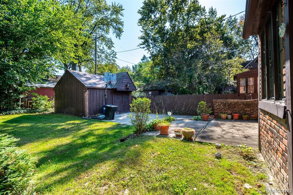 20240 Briarcliff Road Detroit, MI 48221 - Photo 26 of 28