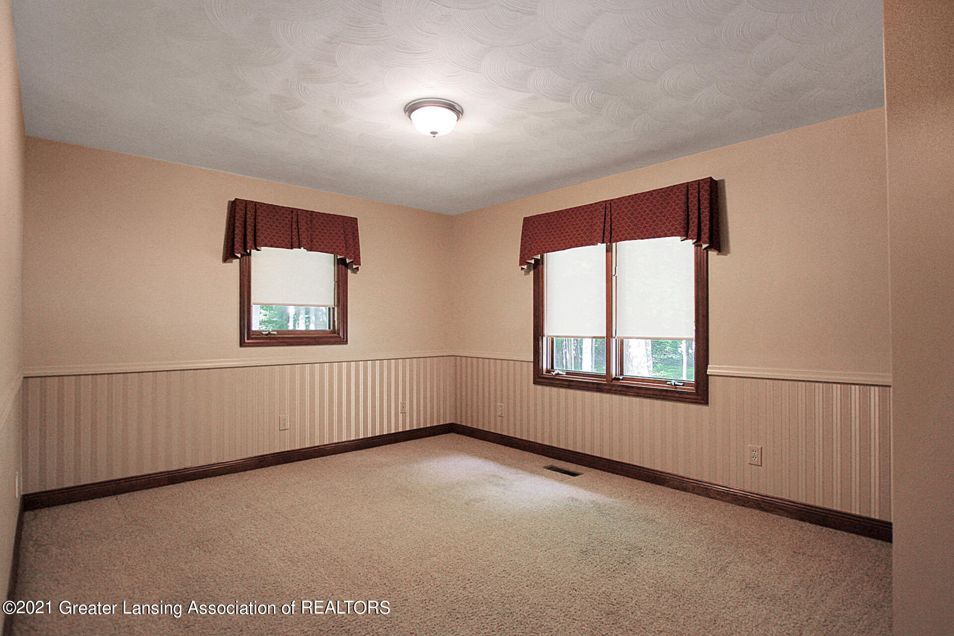 856 Stillman Road Mason, MI 48854 - Photo 23 of 39 IMG_1414