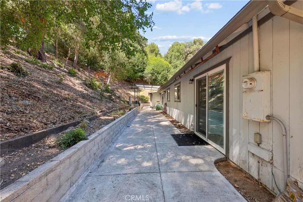 8390 Del Rio Road Atascadero, CA 93422 - Photo 20 of 24 Gallery Image 20