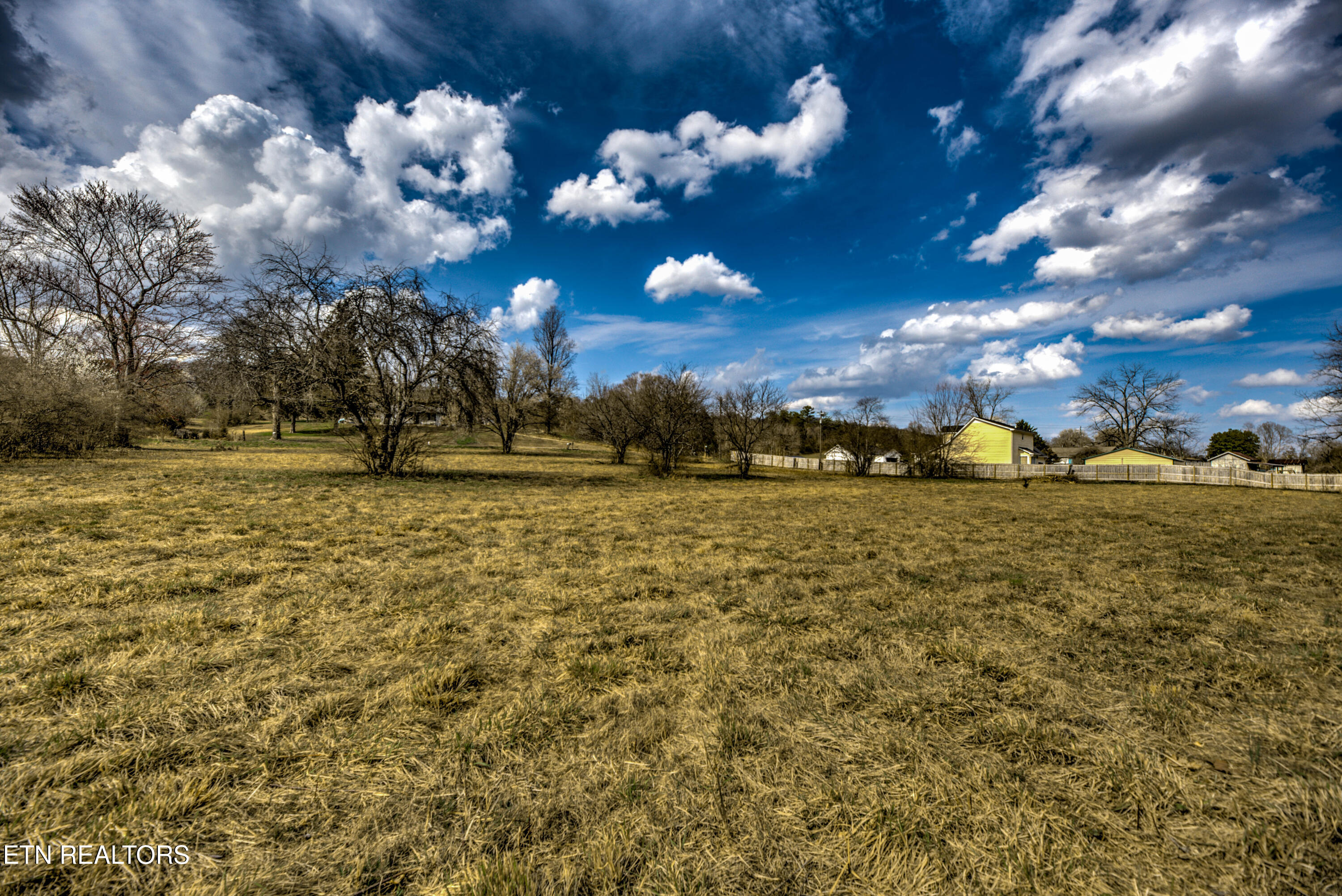 3275 West Wolf Valley Road Clinton, TN 37716 - Photo 8 of 15 5-print-DSC_1408_09_10