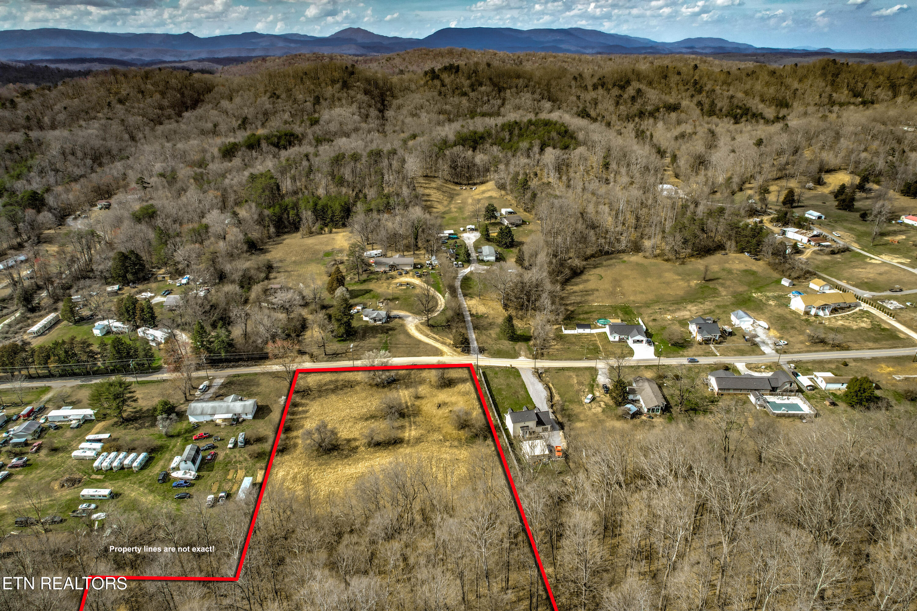 3275 West Wolf Valley Road Clinton, TN 37716 - Photo 9 of 15 14-print-DJI_0505_6_7-2