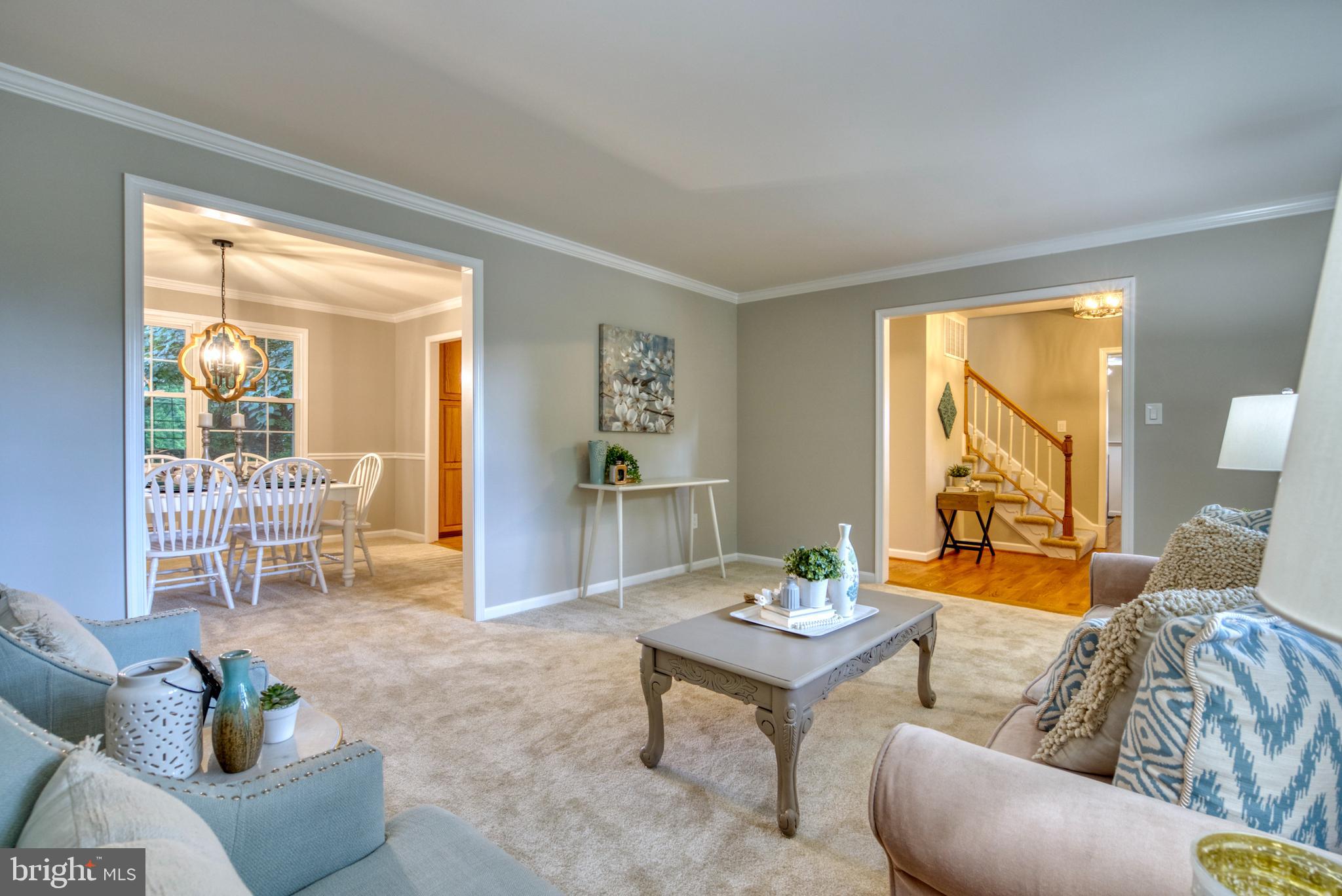 6710 Sydenstricker Road Springfield, VA 22153 - Photo 14 of 46 Living Room