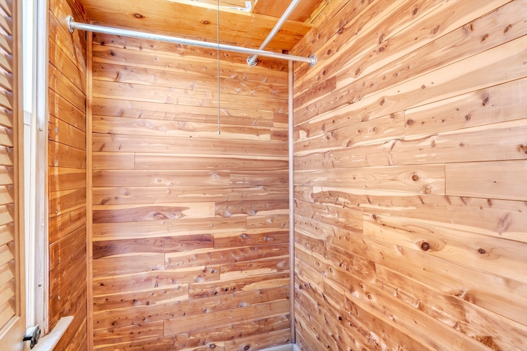 164 Phoenix Terrace Springfield, MA 01104 - Photo 26 of 39 a bathroom with a shower