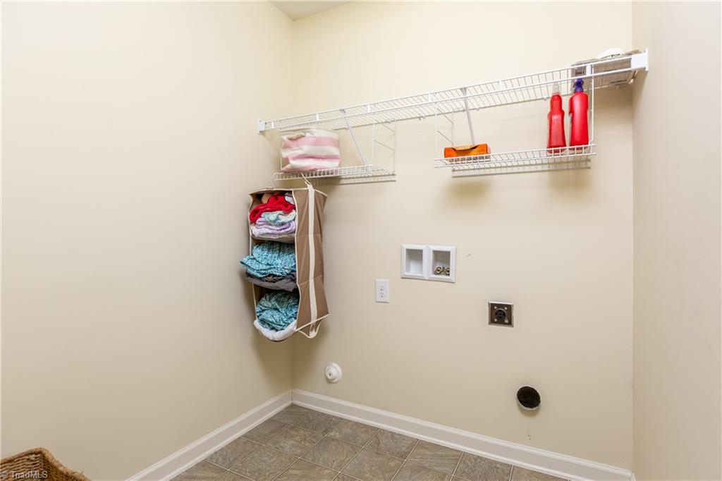 916 Bitting Hall Circle Rural Hall, NC 27045 - Photo 11 of 29 Gallery Image 11