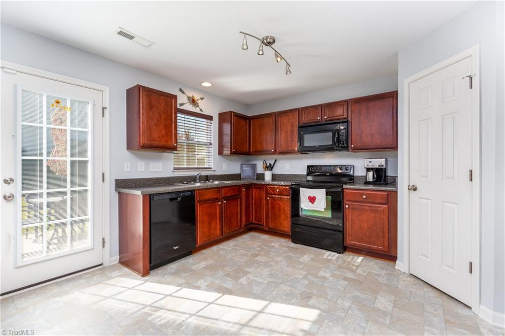 916 Bitting Hall Circle Rural Hall, NC 27045 - Photo 19 of 29 Gallery Image 19