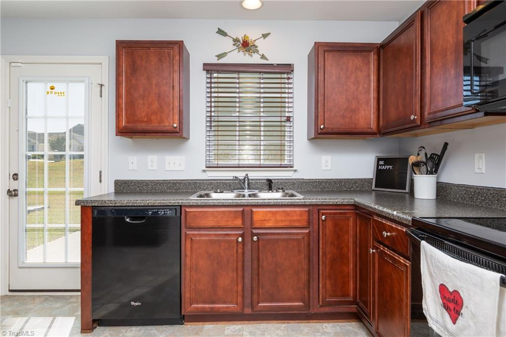 916 Bitting Hall Circle Rural Hall, NC 27045 - Photo 20 of 29 Gallery Image 20