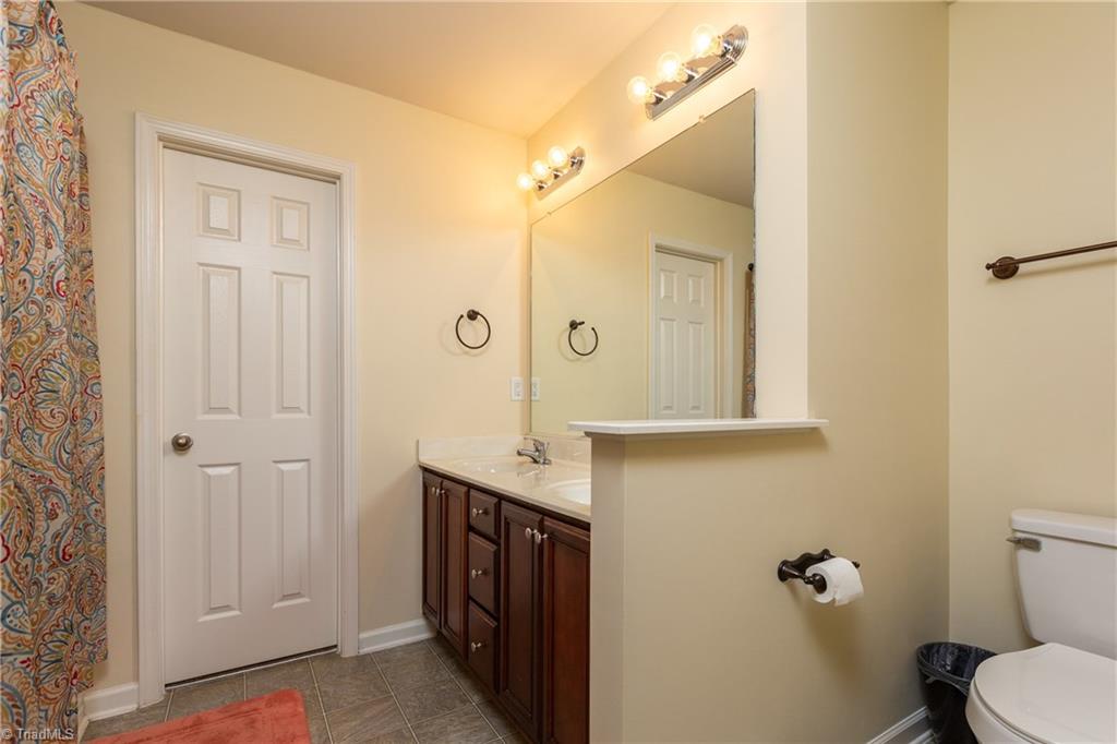 916 Bitting Hall Circle Rural Hall, NC 27045 - Photo 6 of 29 Gallery Image 6