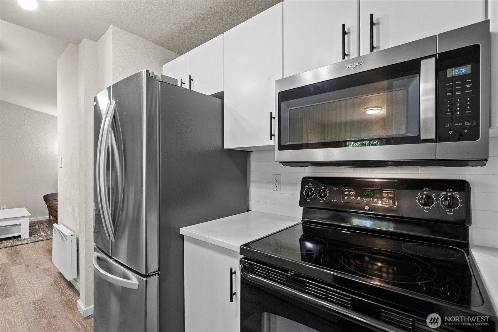 12404 East Gibson Road, Unit K303 Everett, WA 98204 - Photo 4 of 28