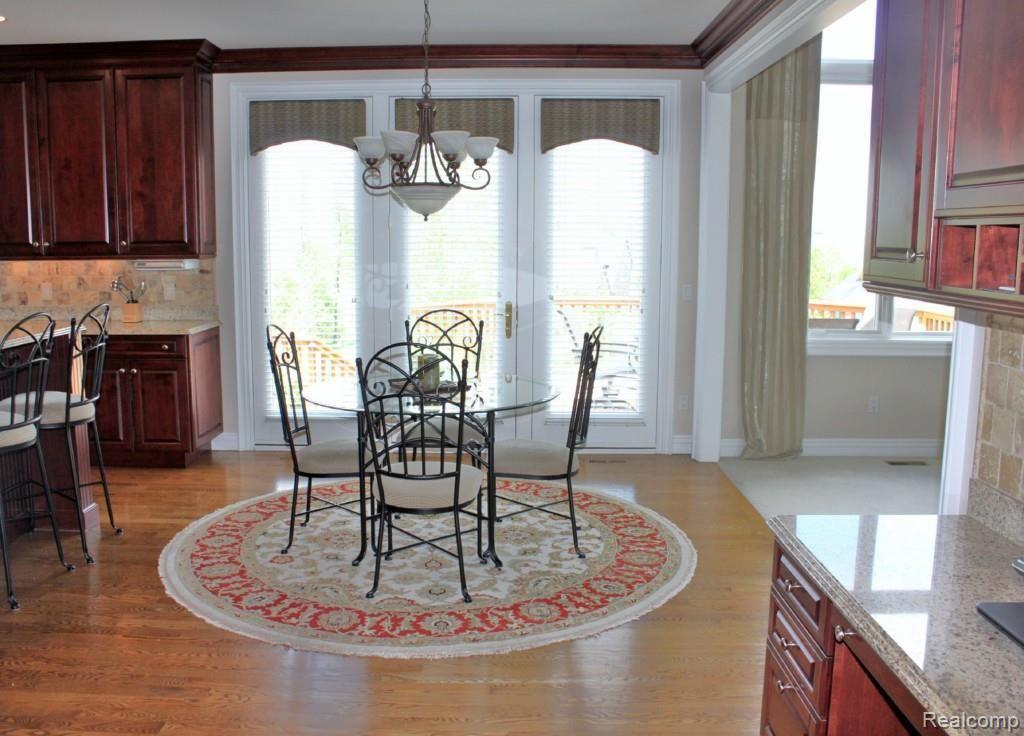 4774 Crestone Way Rochester, MI 48306 - Photo 26 of 88 Eat In Kitchen