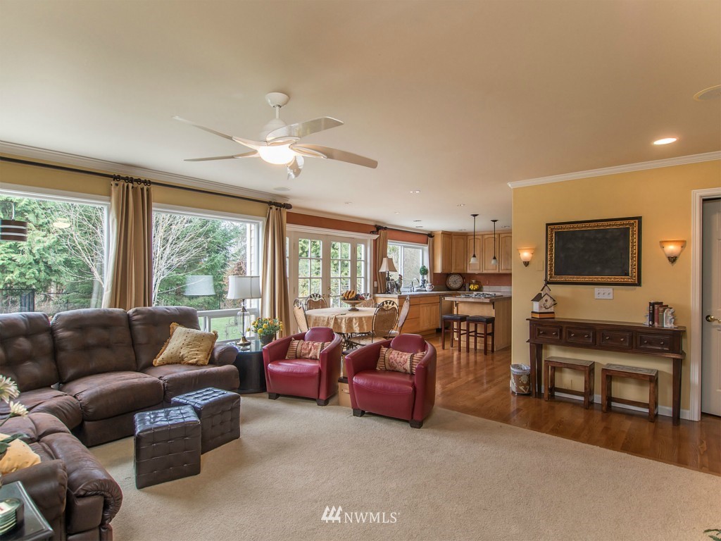 19213 85th Avenue Northeast Bothell, WA 98011 - Photo 14 of 25 Gallery Image 14