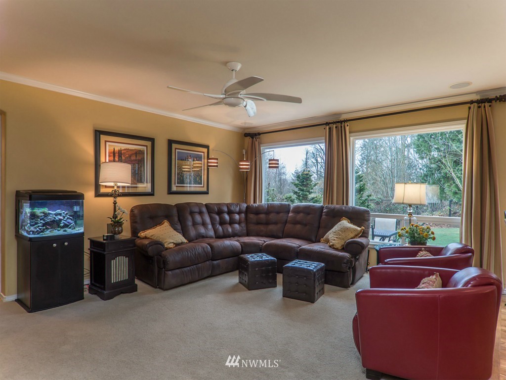 19213 85th Avenue Northeast Bothell, WA 98011 - Photo 15 of 25 Gallery Image 15