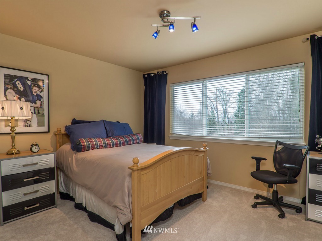 19213 85th Avenue Northeast Bothell, WA 98011 - Photo 22 of 25 Gallery Image 22