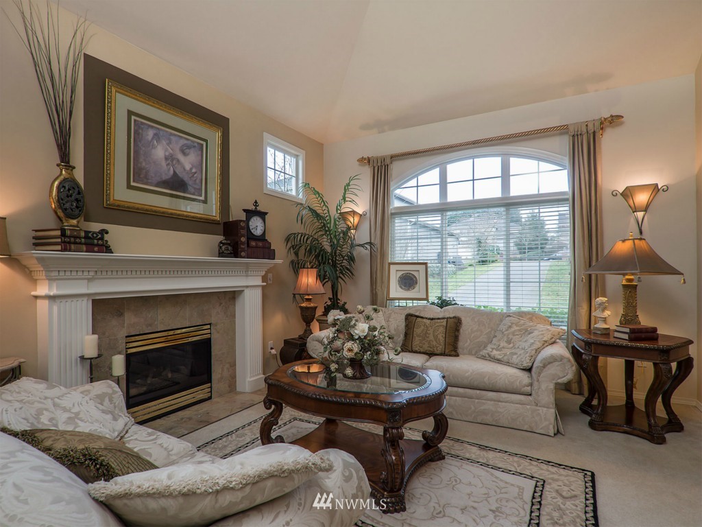 19213 85th Avenue Northeast Bothell, WA 98011 - Photo 8 of 25 Gallery Image 8