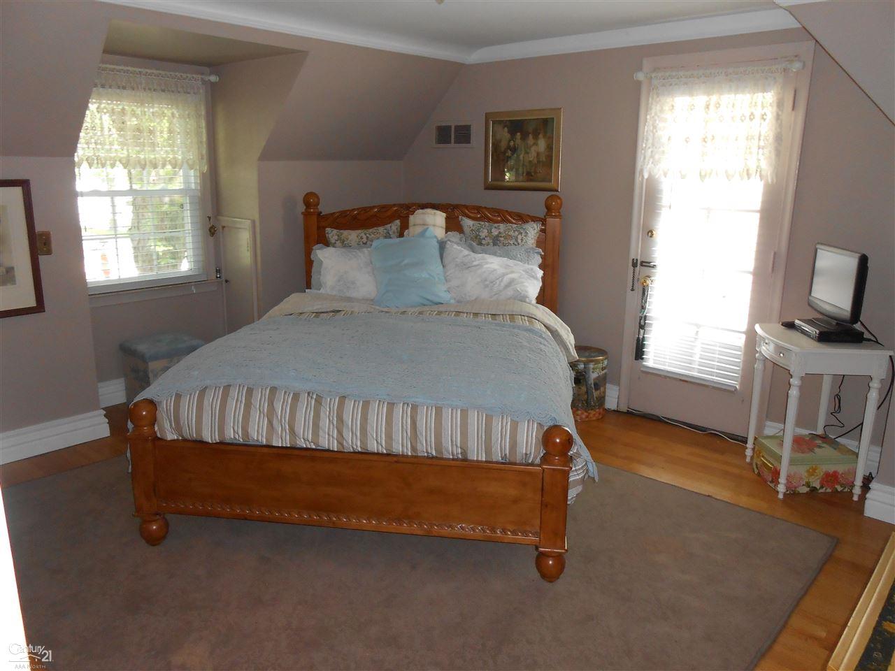 857 Hawthorne Road Grosse Pointe Woods, MI 48236 - Photo 27 of 44