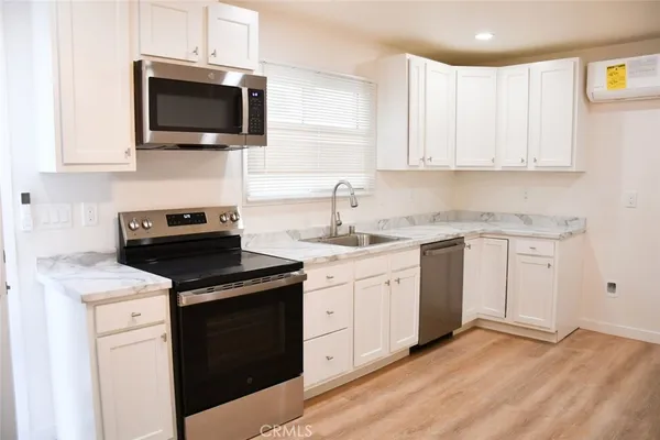 $2,195 | 388 North Parker Street, Unit B, Orange, CA 92868