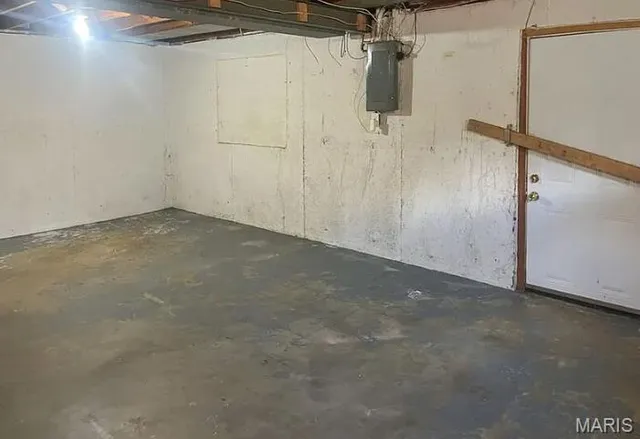 $95,000 | 6636 Kenwood Drive, St. Louis, MO 63121