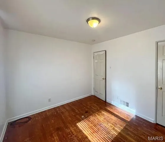 $95,000 | 6636 Kenwood Drive, St. Louis, MO 63121