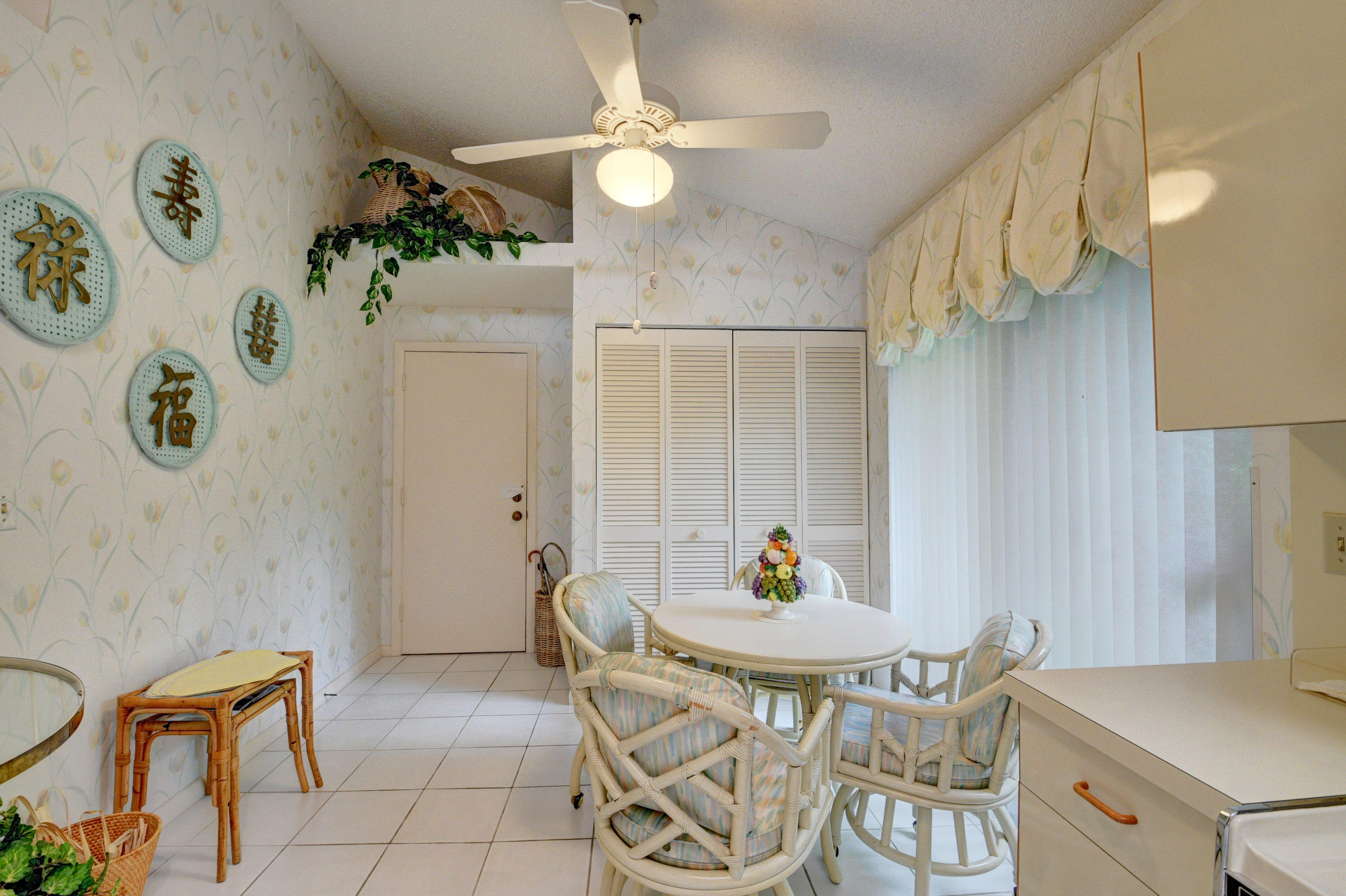 20064 Waters Edge Drive, Unit 401 Boca Raton, FL 33434 - Photo 15 of 79 DSC_6894_5_6_7_8