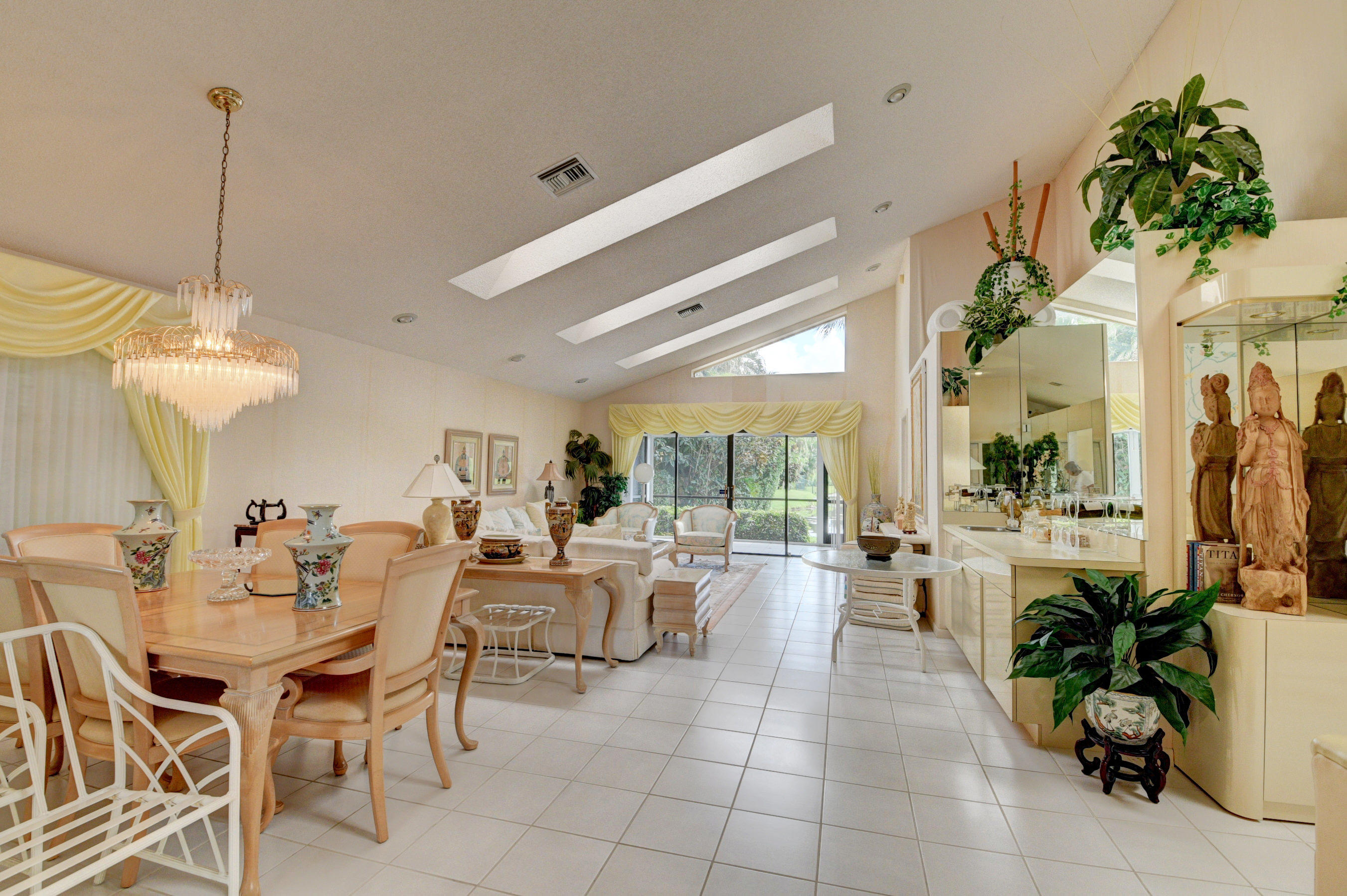 20064 Waters Edge Drive, Unit 401 Boca Raton, FL 33434 - Photo 4 of 79 DSC_6829_30_31_32_33