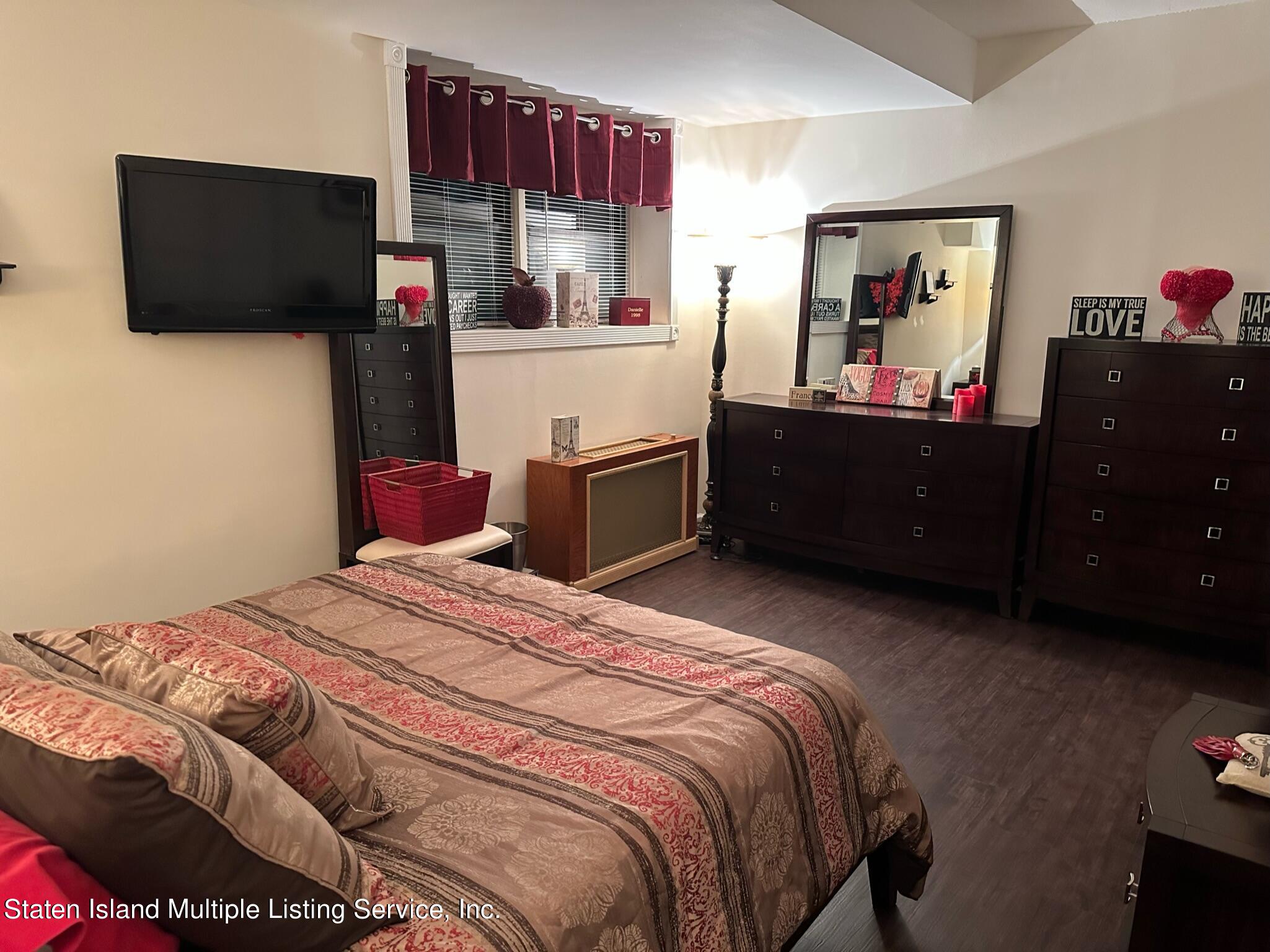 1100 Clove Road, Unit GL Staten Island, NY 10301 - Photo 21 of 27 13BC673C-A74D-4250-85AE-DDC9302E7DA4