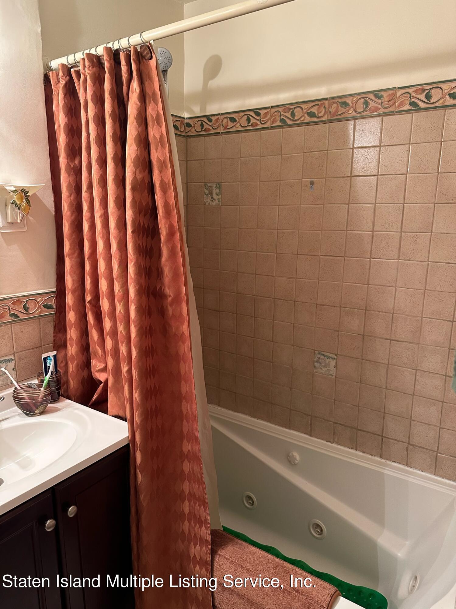 1100 Clove Road, Unit GL Staten Island, NY 10301 - Photo 25 of 27 27D8C550-F755-471B-AF85-F12136353A31