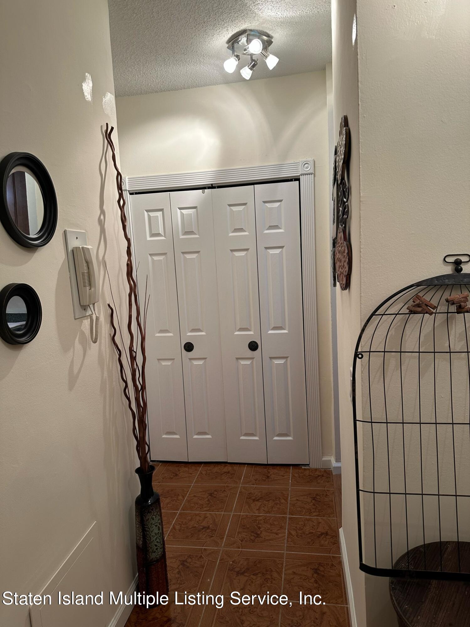 1100 Clove Road, Unit GL Staten Island, NY 10301 - Photo 5 of 27 400ECB9C-31EA-4C6B-A138-B71431CC337C