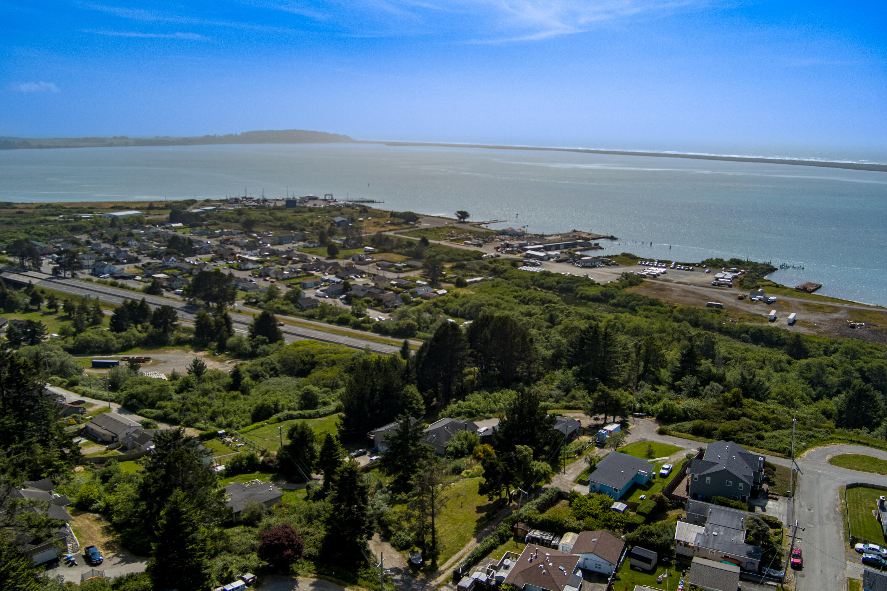 6498 Bell Terrace Road Eureka, CA 95503 - Photo 13 of 36