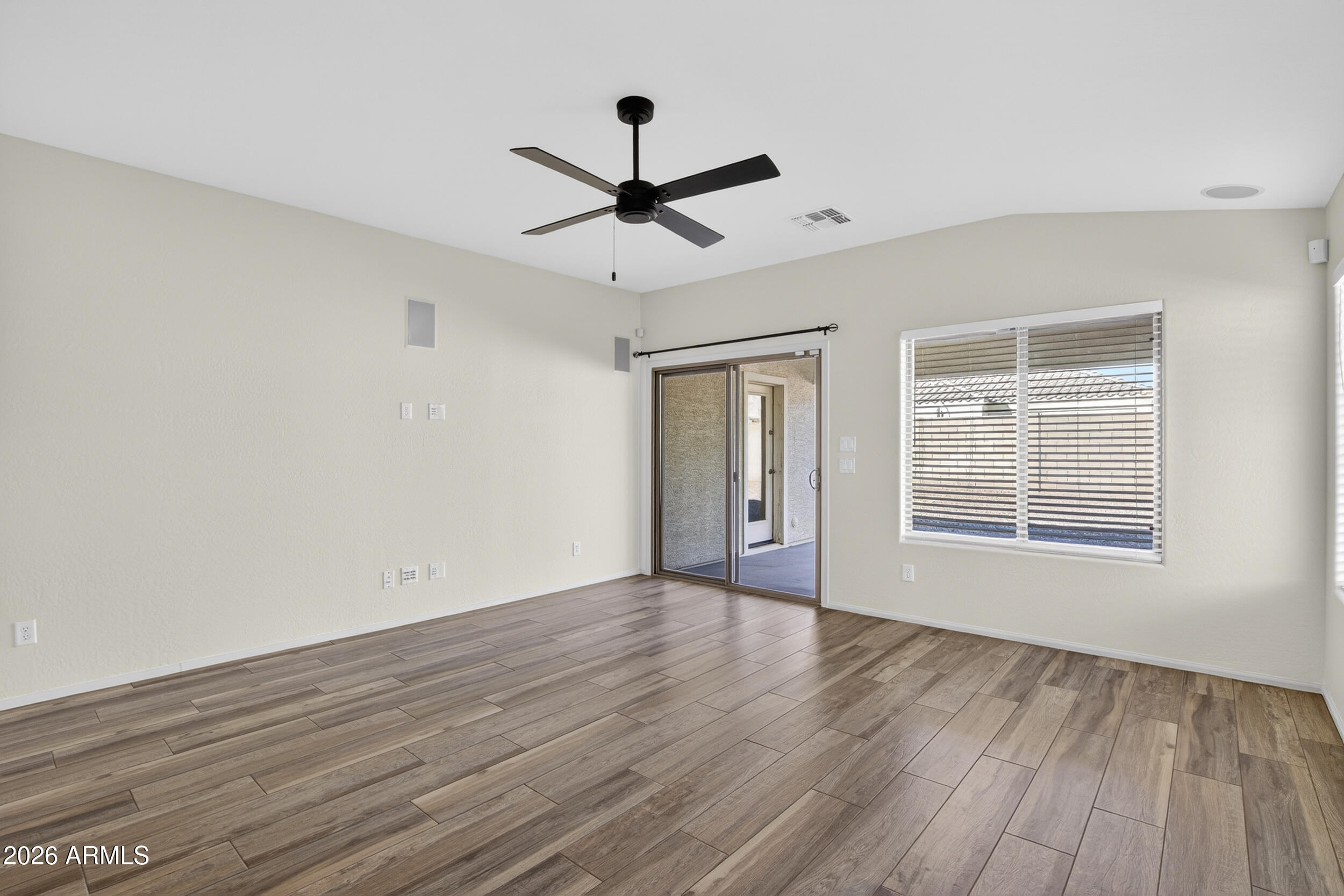 17662 West Charter Oak Road Surprise, AZ 85388 - Photo 17 of 40 21_061_a4m_sm