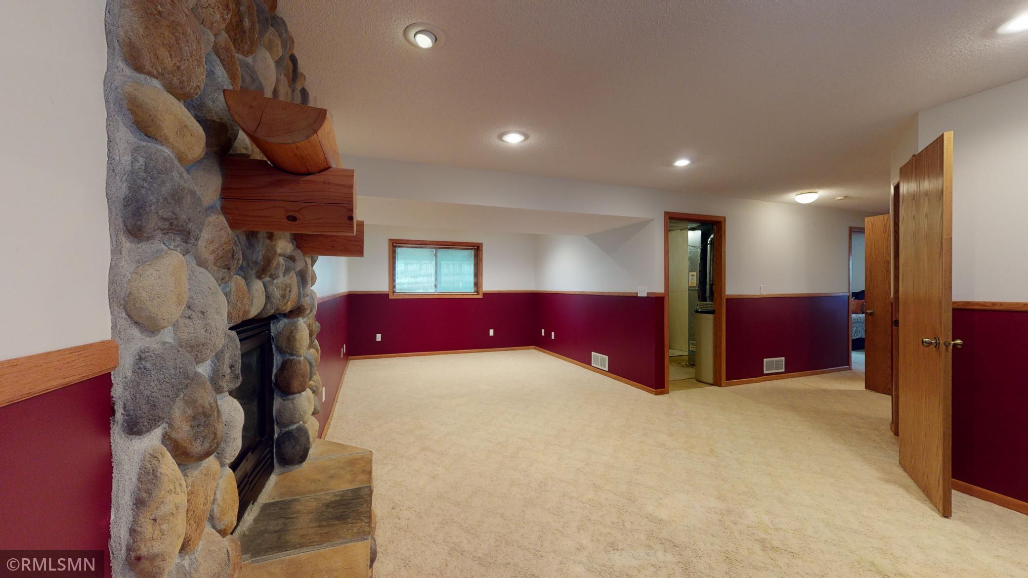 864 48 Avenue Northwest Rochester, MN 55901 - Photo 14 of 26